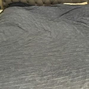 Queen size Kenneth Cole Duvet